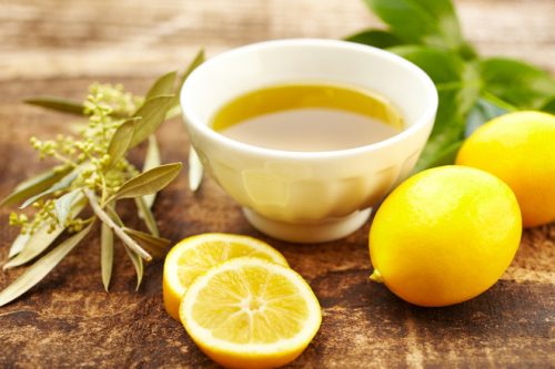 Растительное масло и лимонный сок