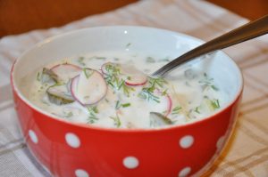 Кефирный суп с редисом
