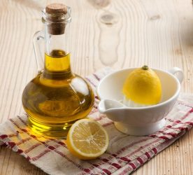 Лимонный сок и растительное масло