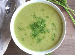 Суп-пюре из цветной капусты с укропом