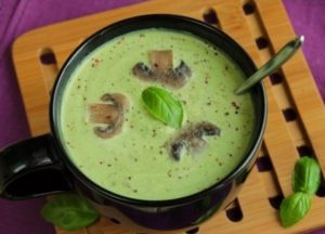 Суп–пюре из брокколи и грибов