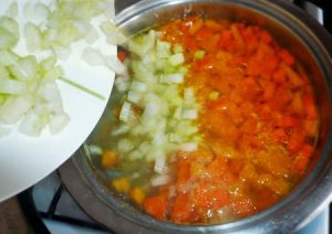 Суп из тыквы с сельдереем